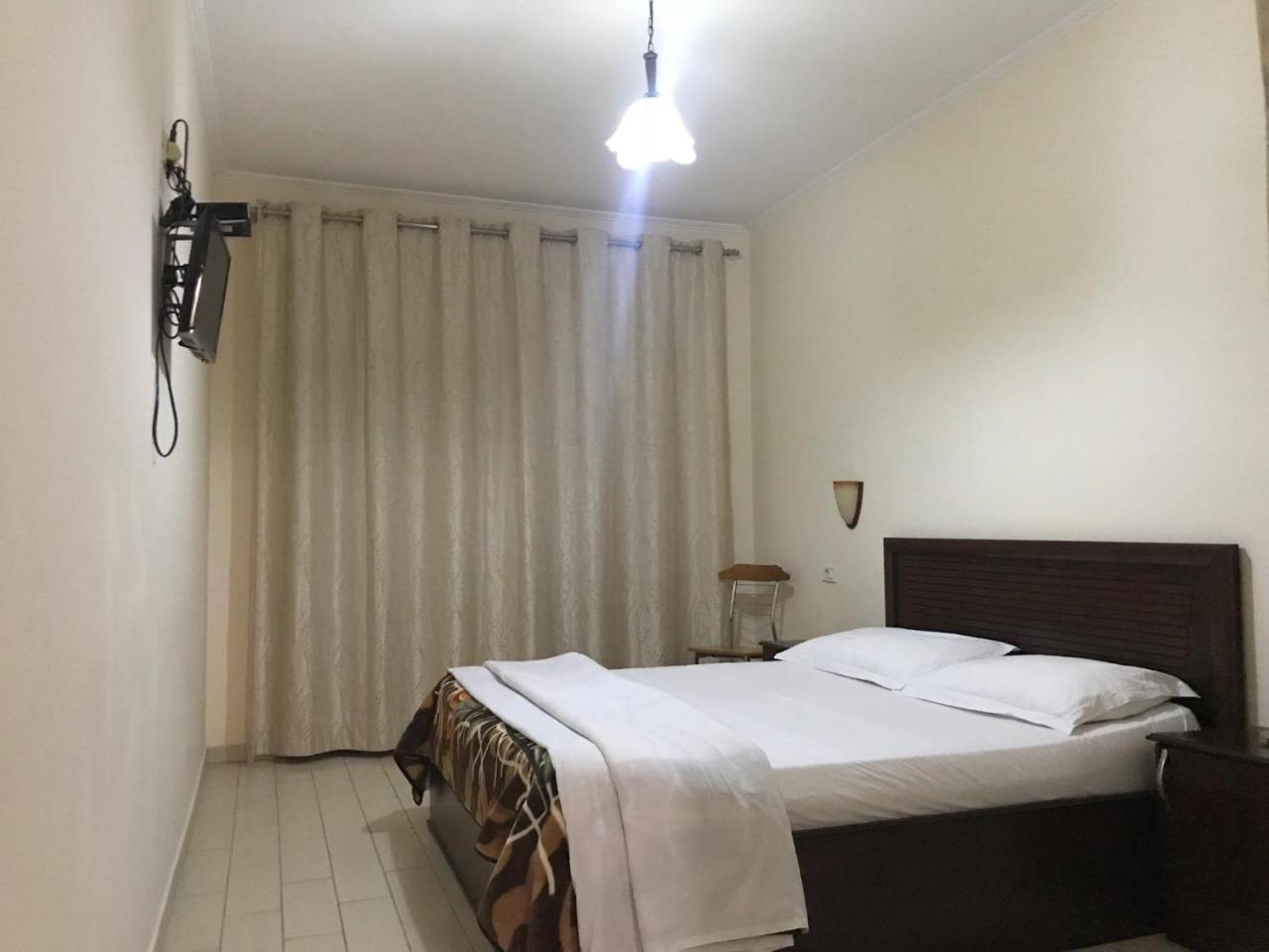 פוגרדץ Hotel Belvedere מראה חיצוני תמונה