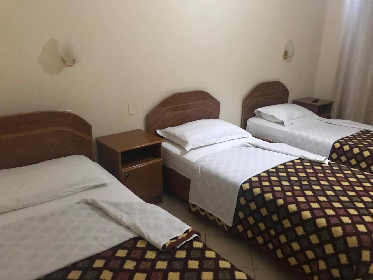 פוגרדץ Hotel Belvedere מראה חיצוני תמונה