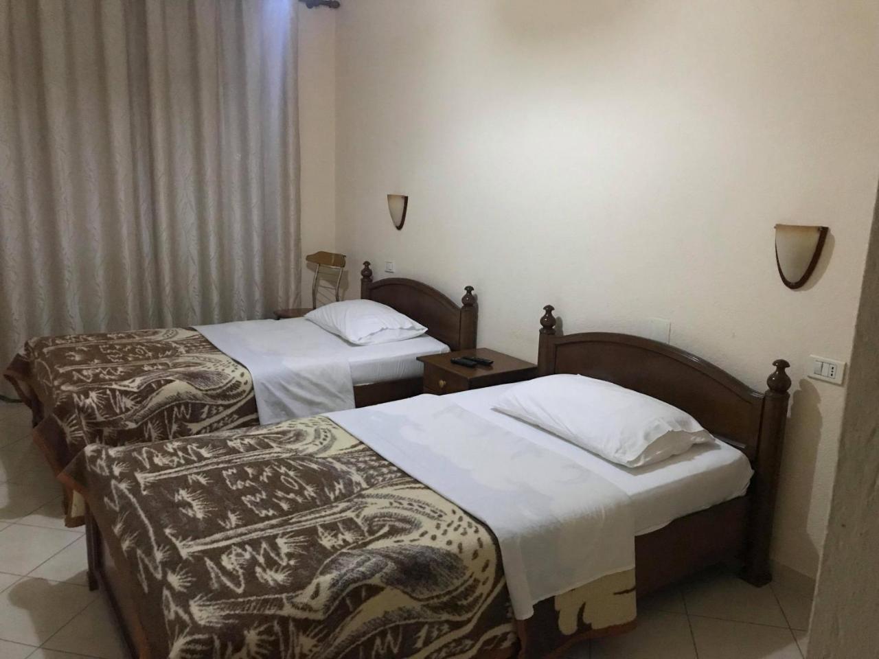 פוגרדץ Hotel Belvedere מראה חיצוני תמונה