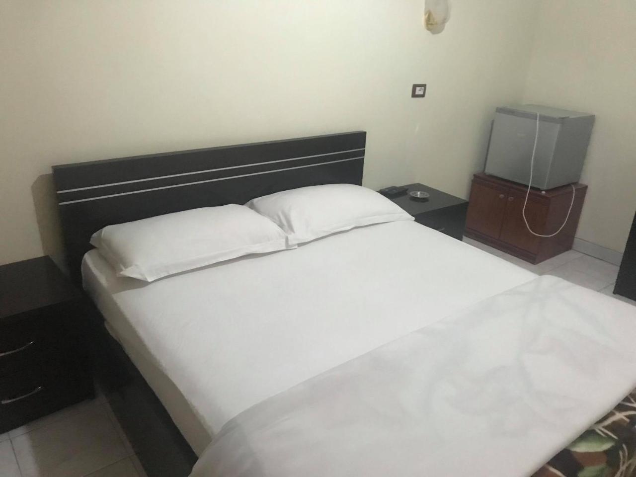 פוגרדץ Hotel Belvedere מראה חיצוני תמונה