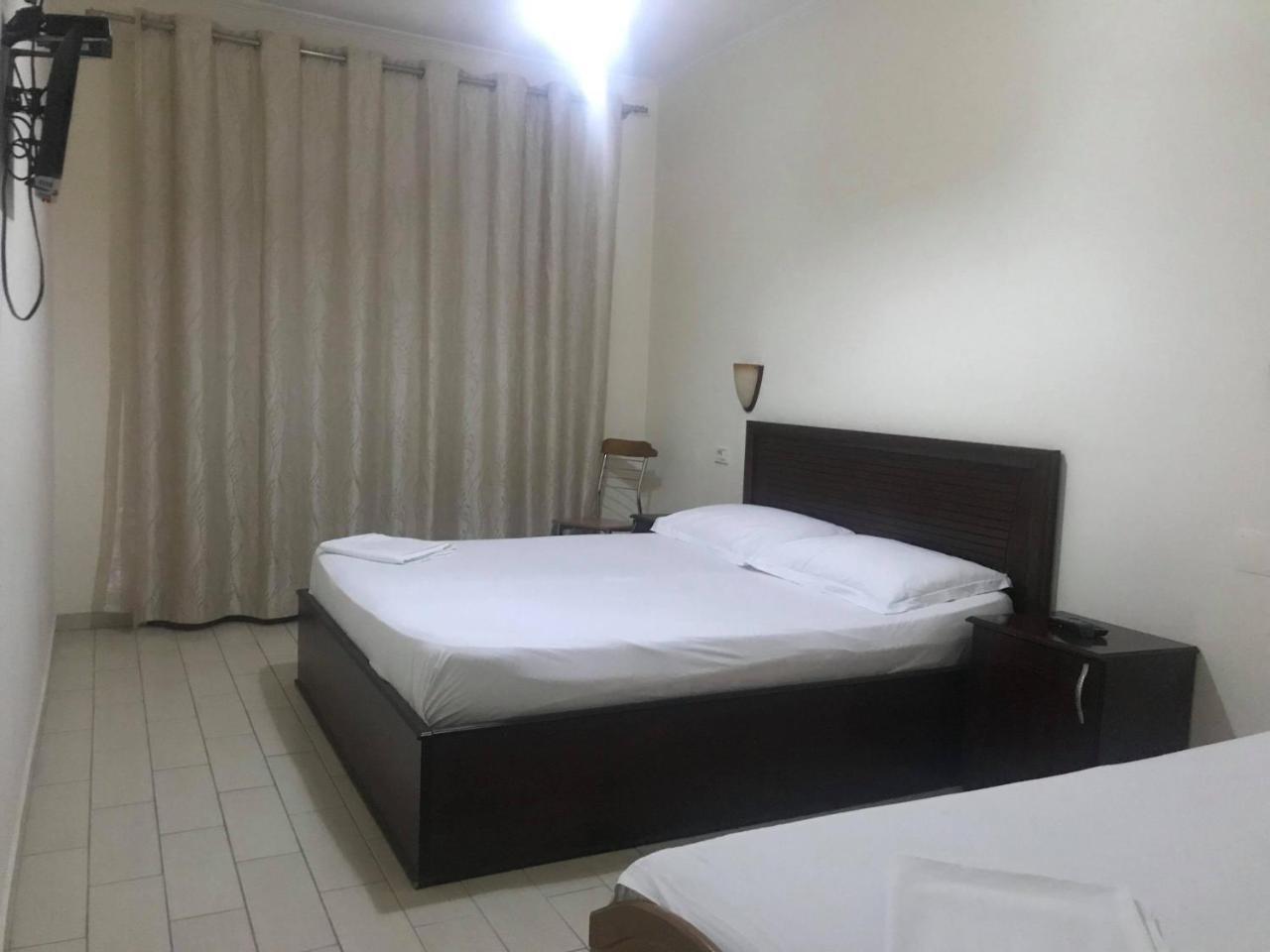 פוגרדץ Hotel Belvedere מראה חיצוני תמונה